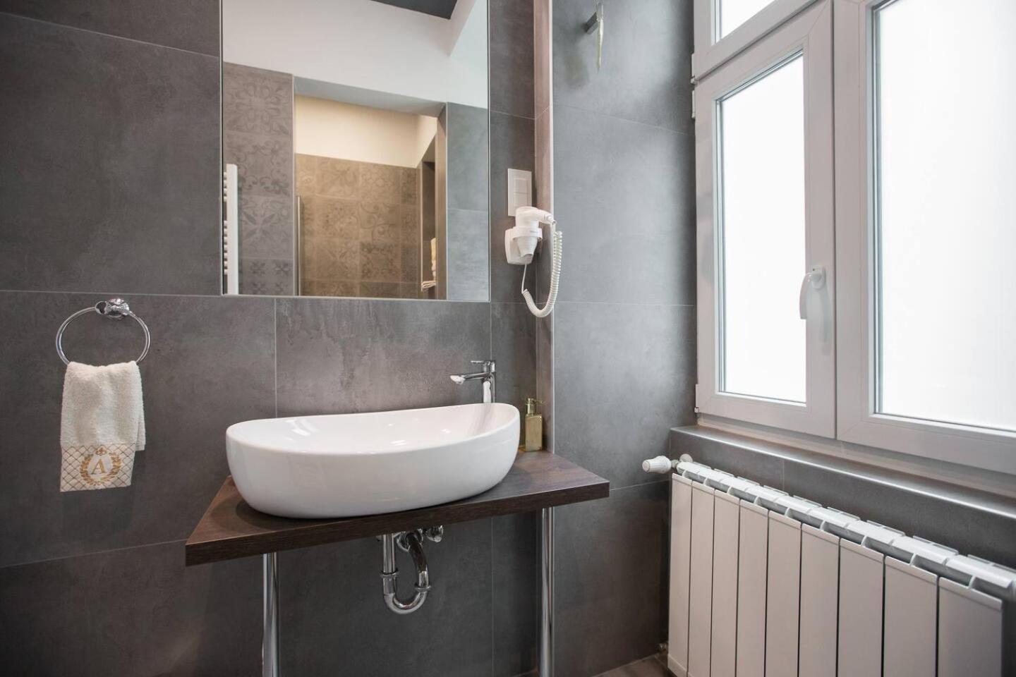 Aurelia Antik Apartments & Rooms, Zagreb City Center Eksteriør billede