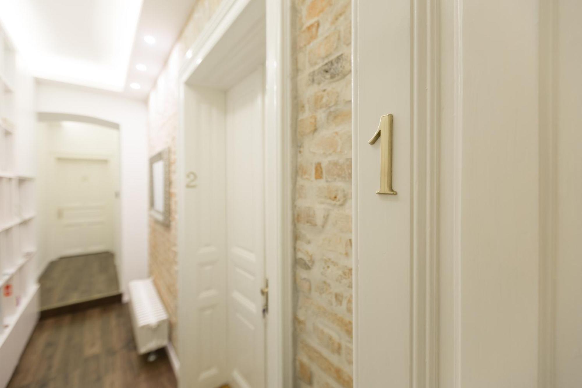 Aurelia Antik Apartments & Rooms, Zagreb City Center Eksteriør billede